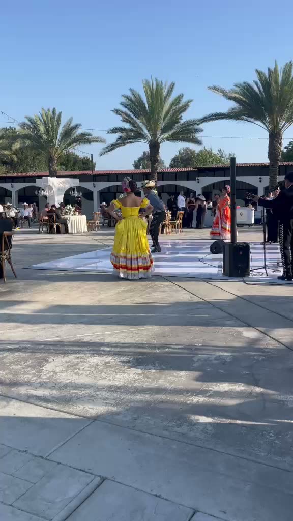Folklórico & Mariachi thumbnail